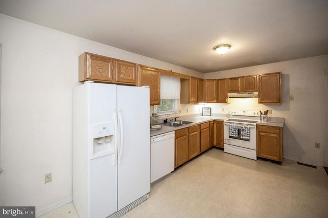 348 YORKTOWN BLVD, Locust Grove, VA 22508