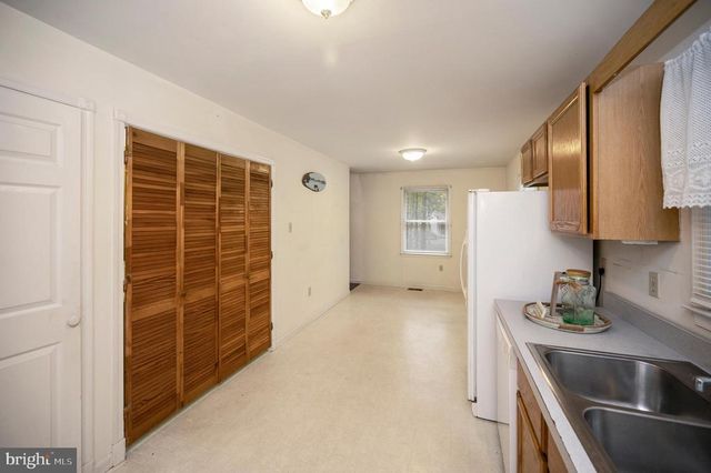 348 YORKTOWN BLVD, Locust Grove, VA 22508