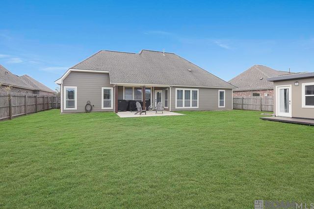 40410 Emmy Ave, Prairieville, LA 70769