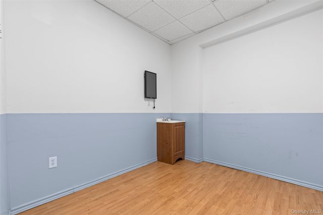 12115 Jamaica Avenue, Richmond Hill, NY 11418