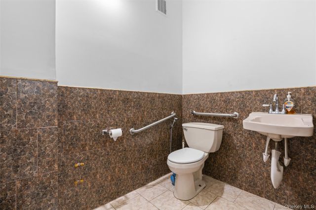 12115 Jamaica Avenue, Richmond Hill, NY 11418