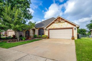 2211 Welch Place, Mansfield, TX 76063