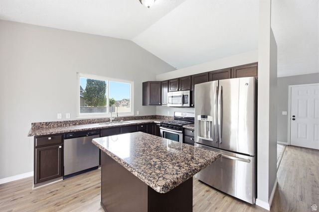 7487 W OLIVE BROOK DR, Magna, UT 84044