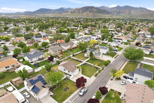 7487 W OLIVE BROOK DR, Magna, UT 84044