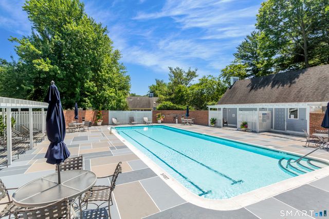 316 Lansdowne 316, Westport, CT 06880
