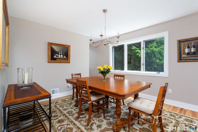 316 Lansdowne 316, Westport, CT 06880