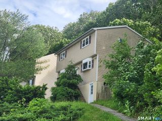 1 Knollwood Drive, Bethel, CT 06801