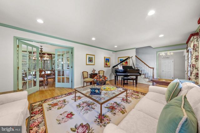 8 GLENPERTH LN, Cherry Hill, NJ 08003