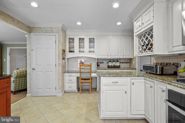 8 GLENPERTH LN, Cherry Hill, NJ 08003