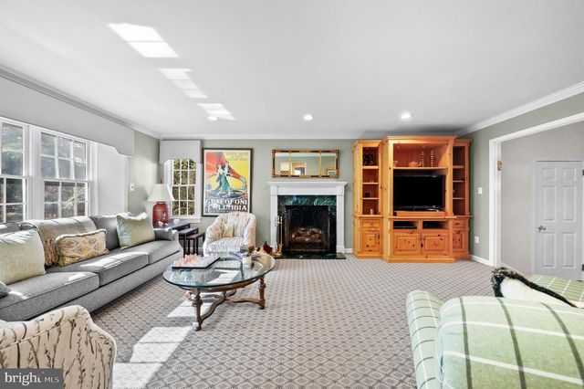 8 GLENPERTH LN, Cherry Hill, NJ 08003