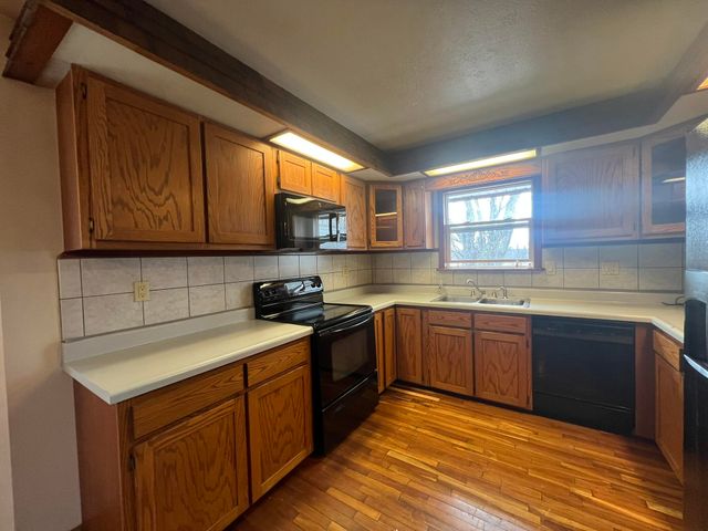 4531 Bado Road, Cabool, MO 65689