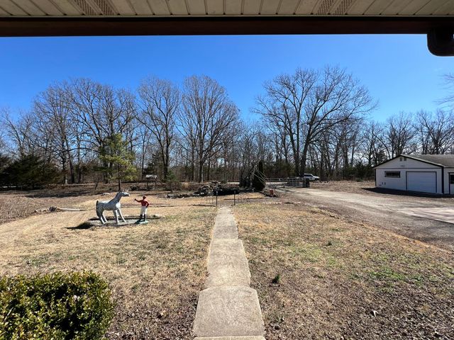 4531 Bado Road, Cabool, MO 65689