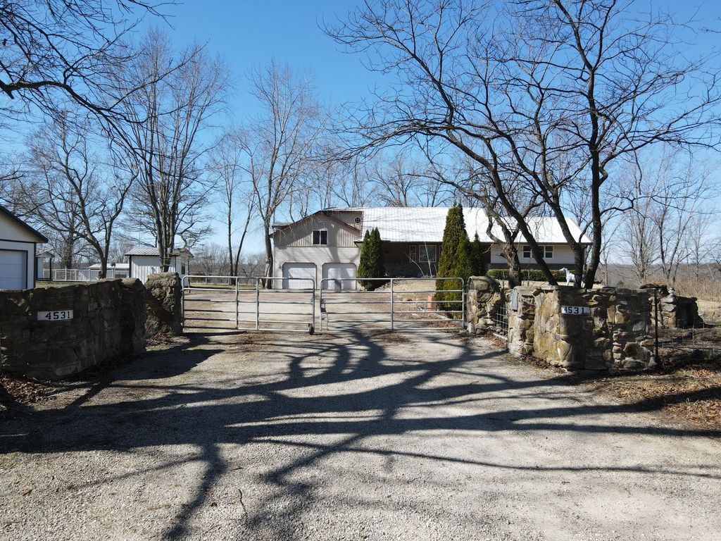 4531 Bado Road, Cabool, MO 65689