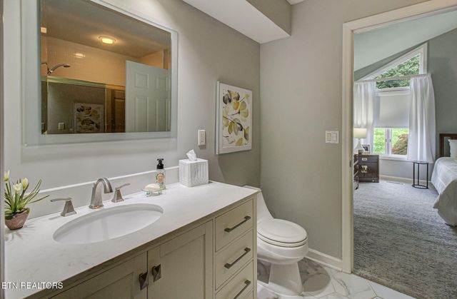 255 Chatuga Way, Loudon, TN 37774