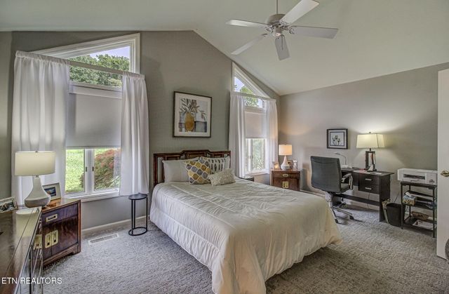 255 Chatuga Way, Loudon, TN 37774