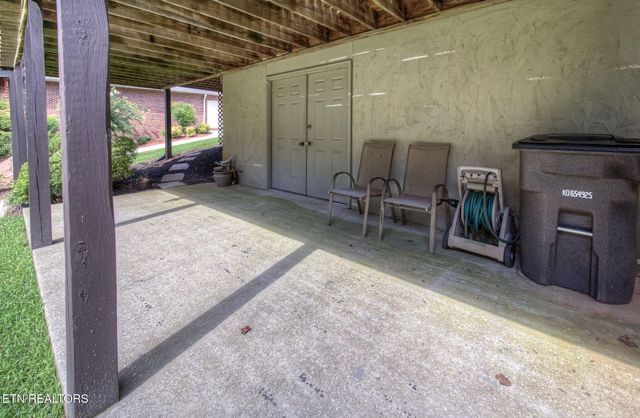 255 Chatuga Way, Loudon, TN 37774