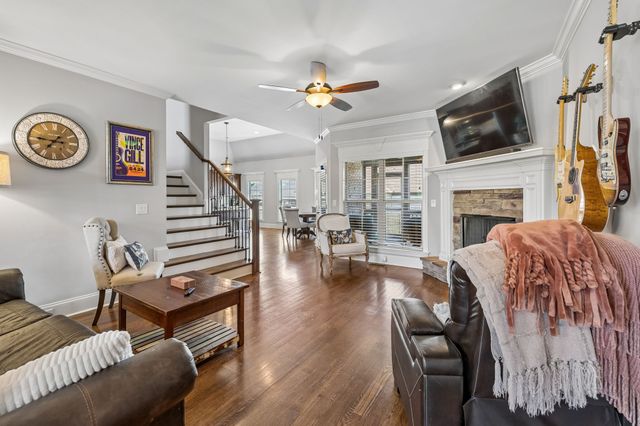 608 Southshore Pt, Mount Juliet, TN 37122