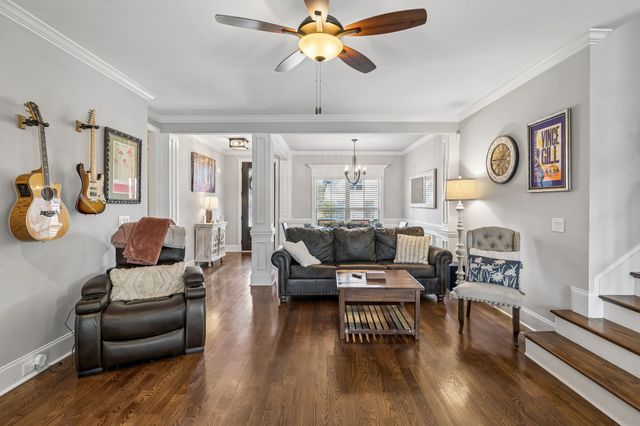 608 Southshore Pt, Mount Juliet, TN 37122