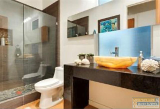 2404 S 43rd St., Mcallen, TX 78503