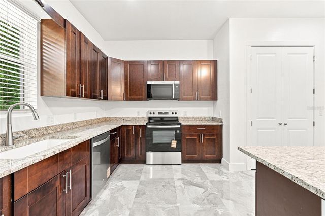 1853 DELLA DRIVE, Naples, FL 34117