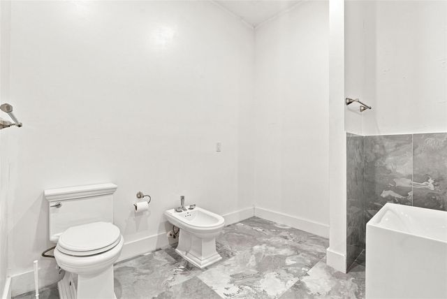 1853 DELLA DRIVE, Naples, FL 34117