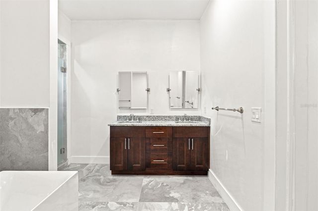 1853 DELLA DRIVE, Naples, FL 34117