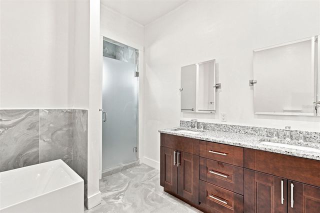 1853 DELLA DRIVE, Naples, FL 34117