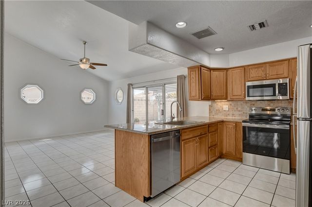 4009 Camas Court, Las Vegas, NV 89103