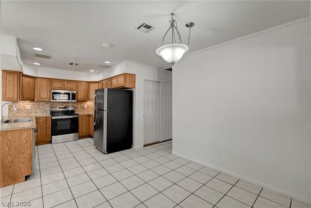 4009 Camas Court, Las Vegas, NV 89103