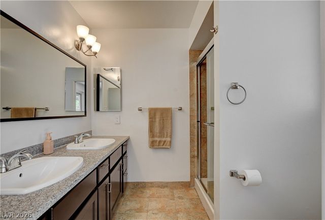 4009 Camas Court, Las Vegas, NV 89103