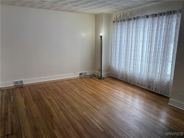 424 Taunton Place, Buffalo, NY 14216