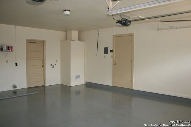 11015 BURR OAK DR., San Antonio, TX 78230