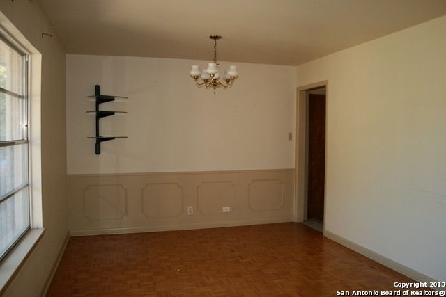 11015 BURR OAK DR., San Antonio, TX 78230