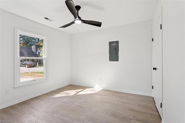 427 Bryan CT, Newport News, VA 23606