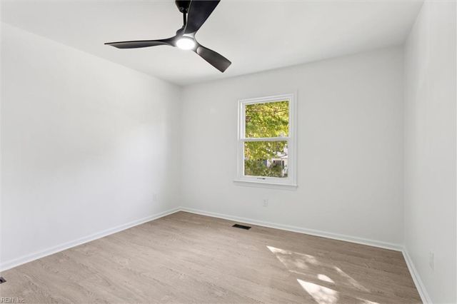 427 Bryan CT, Newport News, VA 23606