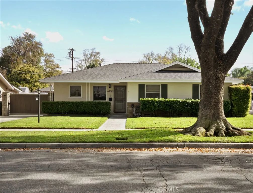 6736 Nicolett Street, Riverside, CA 92504