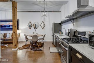 201 8th Street, 203, Bristol, TN 37620