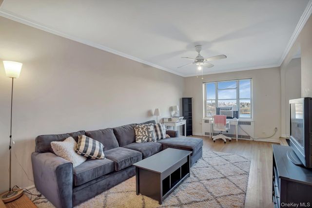 113-14 72nd Road 3D, Forest Hills, NY 11375