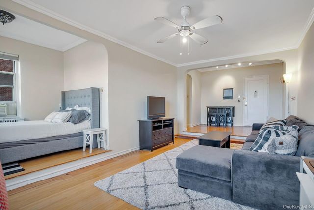 113-14 72nd Road 3D, Forest Hills, NY 11375