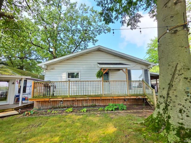 7783 N Tippecanoe Drive, Walkerton, IN 46574