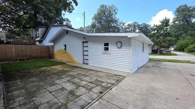 7783 N Tippecanoe Drive, Walkerton, IN 46574