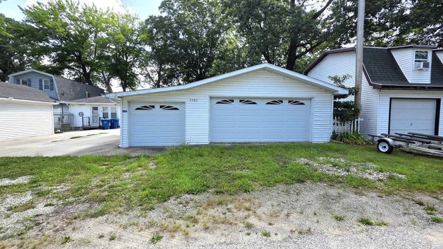 7783 N Tippecanoe Drive, Walkerton, IN 46574