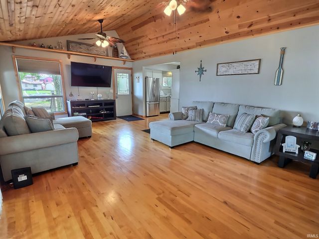 7783 N Tippecanoe Drive, Walkerton, IN 46574