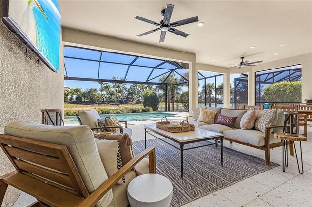 15274 Arpino CT, Naples, FL 34114