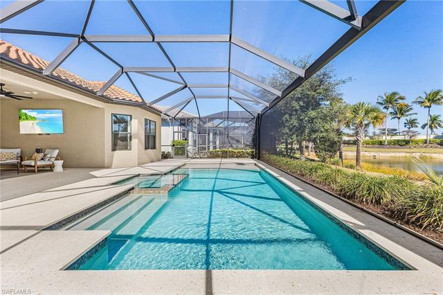 15274 Arpino CT, Naples, FL 34114