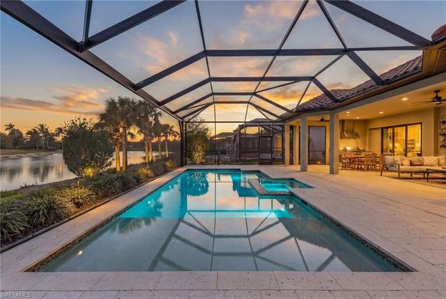 15274 Arpino CT, Naples, FL 34114