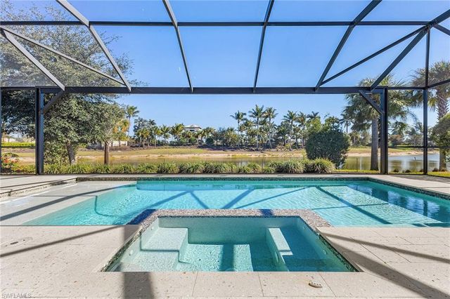 15274 Arpino CT, Naples, FL 34114