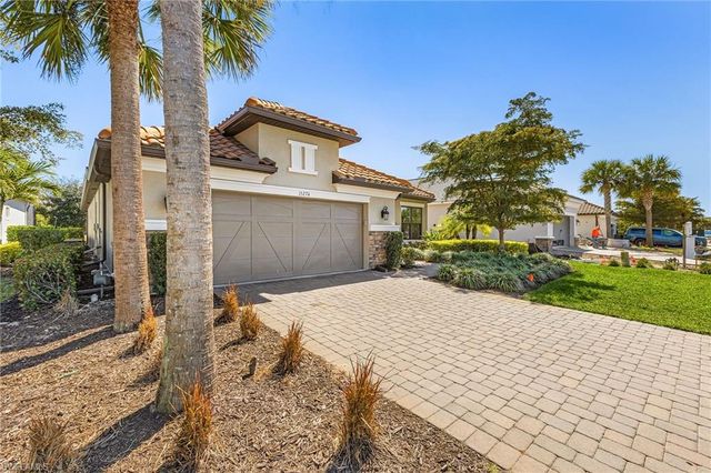 15274 Arpino CT, Naples, FL 34114