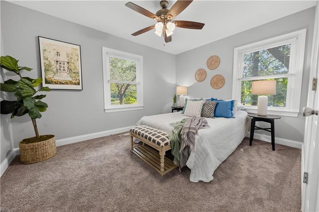 6464 Meadow DR, Gloucester, VA 23061