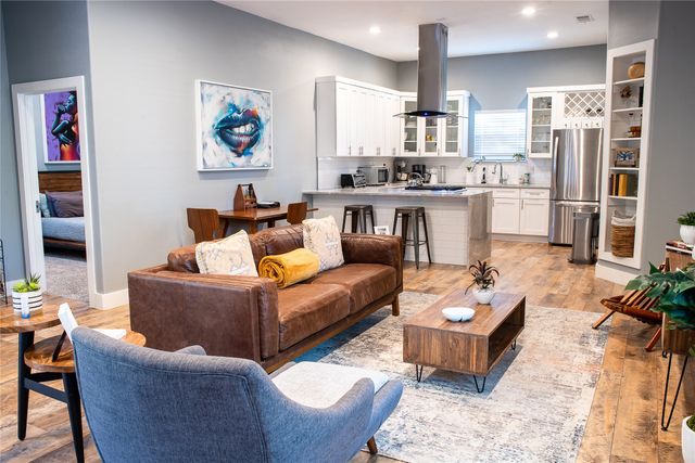 2421 Highwood Drive, Dallas, TX 75228